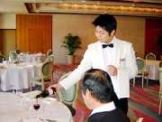 スタッフからのご挨拶-2004年03月