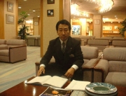 スタッフからのご挨拶-2004年11月