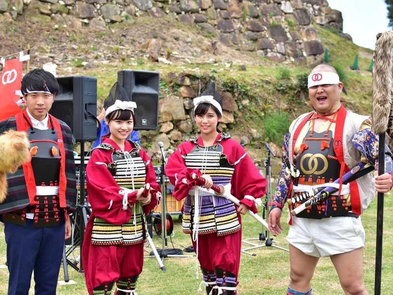 洲本城に集結じゃ！11月3日は第10回洲本城まつり1